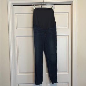 listing-status-banner